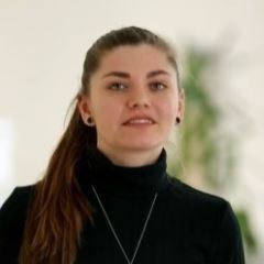 Комаркова Виктория